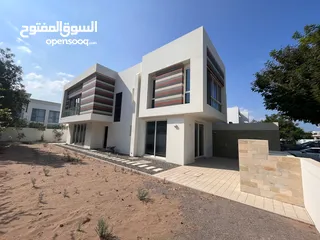  3 5 + 1 BR Amazing Large Villa in Al Mouj