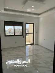  14 شقة طابق ثاني للبيع من المالك مباشرة حي الرشاد بناء جديد  عرض خاص على اخر شقة بالاسكان