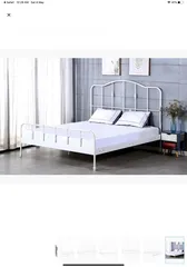  1 سرير كنق مقاس 180x200 نظيف جداً جداً مع دوشق