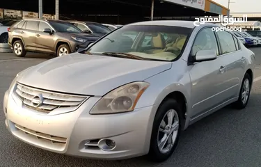  4 Nissan Altima S V4 2.5L Model 2011