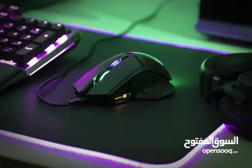  9 Cooler Master Mouse MM830 Gaming Mouse