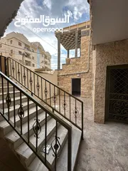  3 شقه للبيع خلف غرفه تجاره اربد