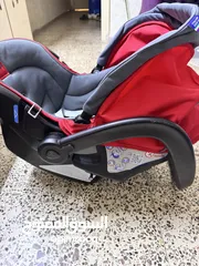  2 مقعد  اطفال سيارة ايطالي  استخدام يوم