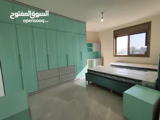  17 فرصتك للسكن في موقع مميز – عين منجد – إطلالة بانورامية