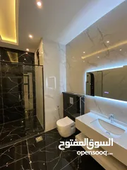  27 شقة فاخرة 250 متر في اجمل مناطق طريق المطار حي الصحابه عميش بسعر مميز جدا