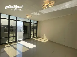  2 4 + 1 BR Incredible Townhouse in Dar al Zain