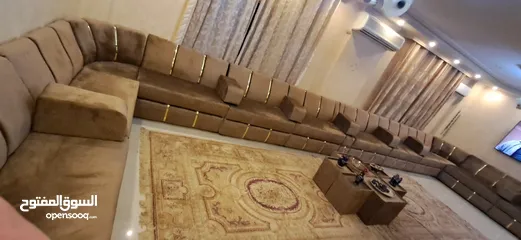  25 مجلس خليجى تفصيل بحال الوكاله للبيع فى اربد 32 مقعد