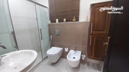  2 شقة مفروشة للايجار في الدوار السادس ( Property 42144 )-175055040