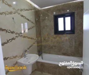  3 رووف فاخر بتشطيب حديث للبيع عين مصباح – قرب جامعة القدس المفتوحة