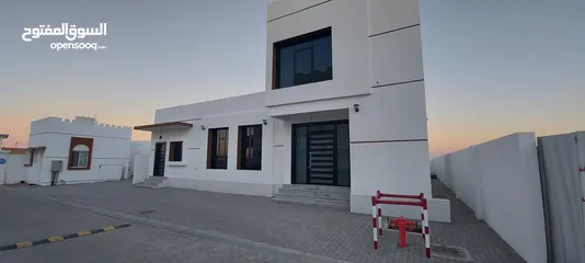  17 فيلا للبيع في مجمع النخيل_Villa for sale in Al Nakheel complex