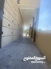  2 مكاتب ل افضل اماكن اربد بمختلف الاسعار والاماكان والمساحات ويوجد شقق للاجار من المالك مباشره
