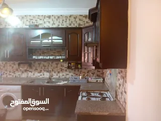  2 شقه مفروشه للبيع بالرونق قرب النادي الاهلي