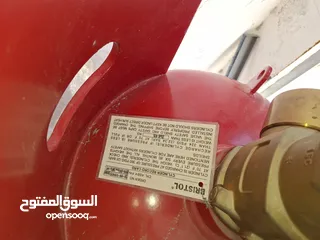  4 نظام اطفاء : الغاز المستخدم: HFC-227ea (المعروف  باسم FM-200)