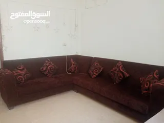  4 كورنر خشب تفصيل مستعمل جديد للبيع المستعجل