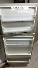  4 ثلاجة شارب قوية مع فريزر قوي