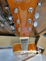  4 Acoustic Guitar