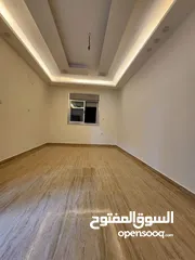  16 شقه جديده طابق ثاني سوبر ديلوكس علي شارعيين