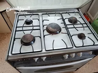  2 غاز خمس رووس شغال عالفحص والتجريب