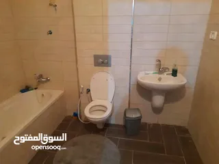  5 شقة مفروشة للايجار في ضاحية الريحان