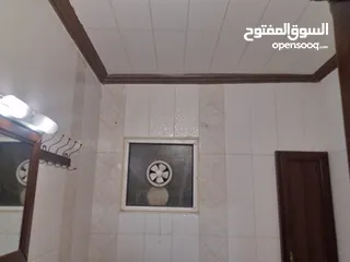  10 شقه للبيع مقابل المستشفى الاسلامي خلف صالة الشرق