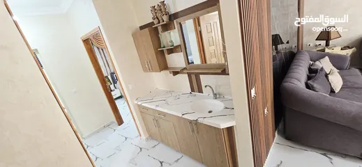  7 شقق مفروشة جاهزة للبيع.
