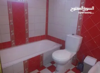  11 فيلا للبيع