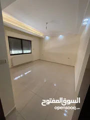  9 شقه طابق اول فاخره سوبر ديلوكس للايجار في مرج الحمام خلف المدارس العالميه طريق المطار