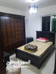  3 شقة مفروشة و مجددة تصلح للايجار الشهري او طويل الأجل  بقلب إربد - شارع الحصن و بالقرب من الخدمات
