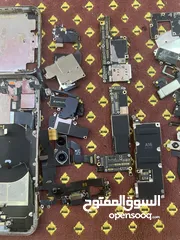  1 قطع ايفون 12 و 14 برو و11 برو ماكس و x كلشي موجود بالصور واقرا الوصف لمزيد من التقاصيل