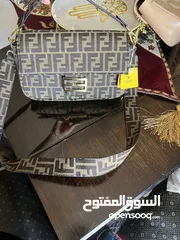  3 حقيبة توري بورتش جديدة ب لون بيج مع دست باج