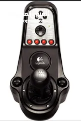  3 الموديل:Logitech G27 المحتويات:دركسون/3 دعسات/جير الحالة:نظيف جدًا يدعم PS3 والاجهزه الأحدث و PC