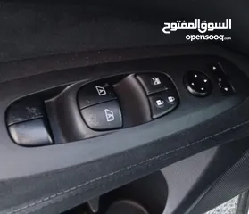  12 Nissan Pathfinder SV V6 3.5L Model 2016