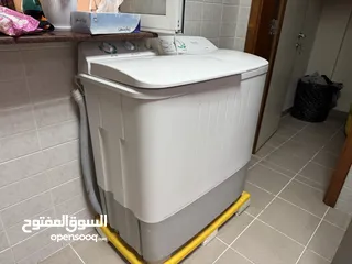  2 Semi Automatic 10 KG washing machine - Excellent condition