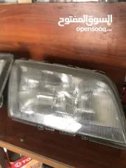  2 اضويه مرسيدس C200 للبيع