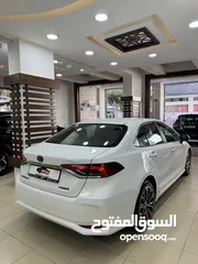  4 تويوتا كورولا 2022 محرك 1800 كهرباء وبنزين  بقوة 170 حصان عداد 50000 سياره مميزه واقتصاديه جدا