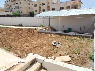  4 عمارة مع قطعة ارض مفروزة مساحة 1650 متر قطعة الارض قوشان منفصل 750 متر ب ارقى مناطق ابوعلندا
