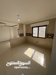  3 شقة طابق ثالث في حي عدن