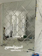  25 تفصيل وتركيب كافة اعمال السكوريت والشور بوكس ومرايا البقلاوة والديكور ومرايا الانارة