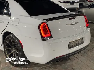  4 كرايسلر S300 2017 بحالة ممتازة جداً