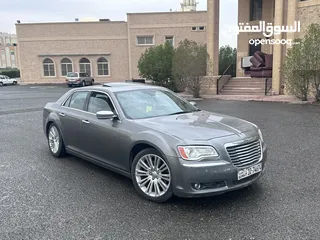  1 للبيع كرايزلر 2011 فل اوبشن V8