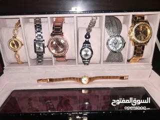  4 " ساعه لوروس  LORUS WATCH" لون سيلفر  .. جديدة أصلية ياباني غير مستعملة للبيع بحاله ممتازه ..