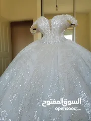  6 فستان عروس ملكي مع كامل ملحقاته