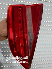  15 طبون امامي ليف 2015 نظيف في كسر بسيط عند قاعدة الشحن تمت معالجته بلاصق قوي جدا وايضا جناح امامي يمين