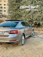  6 سكودا سوبير بنزين 4/4  280حصان اقتصاديه جدا المحرك الجديدللبيع سكودا سوبرب 2019