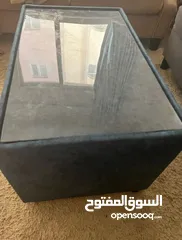  1 طاولة وسط مع 3 جانبيات