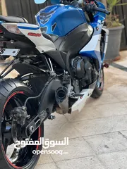  4 مرخصه Gsxr1000r للبيع او البدل على سياره