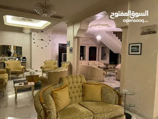  14 ڤيلا للبيع في تلاع العلي منطقة راقية وهادية جداً شارع المحمدية جميع الخدمات بجانب الڤيلا موقع رائع