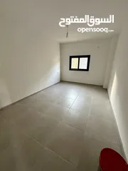  4 شقة 140 متر