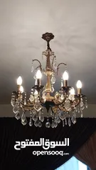  1 ثرية نحاس 8 لمبات (عدد 2) بحالة جيدة جداً Copper chandelier 8 lights (2 available) in a  good condit