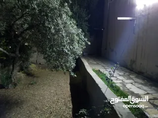  16 منزل مستقل للبيع